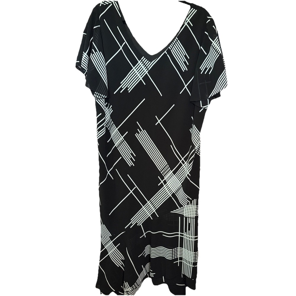 Dana Kay Black & White Geometric Print Flutter Sleeve Dress – Size 24W